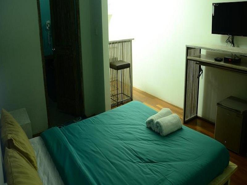 Nau Here Hostel Kuta Lombok Extérieur photo