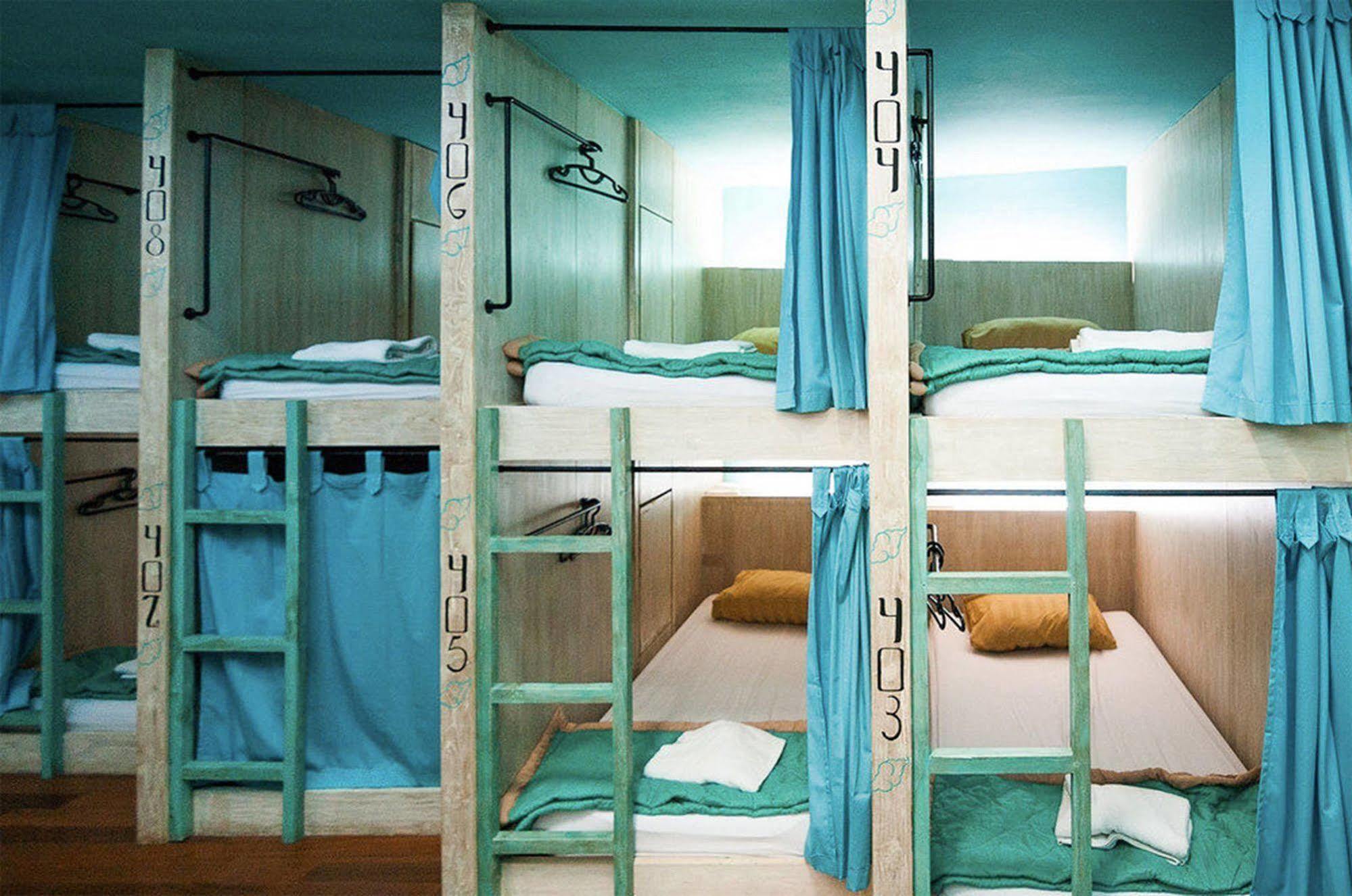 Nau Here Hostel Kuta Lombok Extérieur photo